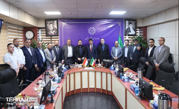 بازدید استاندار نجف اشرف از معاونت حمل و نقل و ترافیک 6