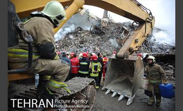 سومین روز عملیات امداد ونجات حادثه پلاسکو -3 17