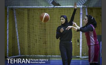 دیدارهای هفته پایانی بسکتبال زنان 23