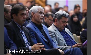 نشست هم اندیشی شهردار تهران با شهرداران نواحی تهران 9