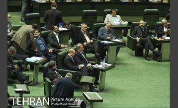 حضور شهردار تهران در جلسه علنی مجلس شورای اسلامی 10