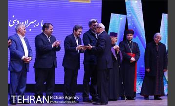 نشست  شهردار تهران با رهبران دینی،چهره های برجسته و شهروندان مسیحی آشوری و ارمنی 31