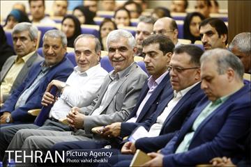 بازدید شهردار تهران از موسسه مطبوعاتی همشهری  13