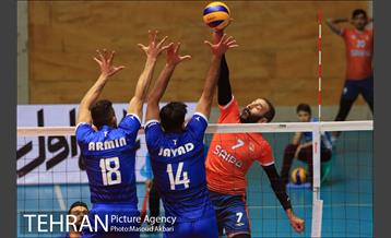 دیدار تیم های والیبال پیکان و سایپا 19