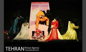 نمایش شب اسرارآمیز‎ 10