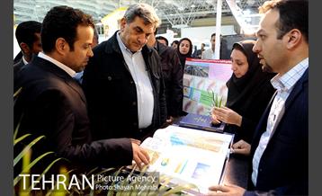 بازدید شهردار تهران از هجدهمین نمایشگاه بین المللى محیط زیست 13