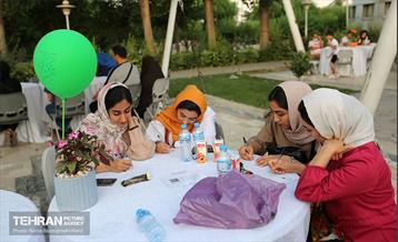 شب‌ فیروزه‌ای در روز غدیر خم 1