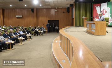 نشست ادوار بسیج دانشجویی 16