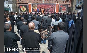 عزاداری تاسوعا در میدان امام حسین(ع) 12