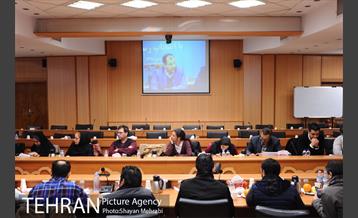 نشست صمیمانه رئیس مرکز ارتباطات شهرداری تهران با اصحاب رسانه 30