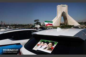 رژه خودرویی تاکسیرانان تهران برای بیعت با رهبر انقلاب 31
