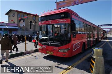 خدمات شهرداری تهران در راهپیمایی ۲۲ بهمن -2 13