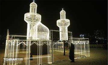 المان نوری بین الحرمین در دریاچه شهدای خلیج فارس  16