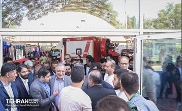 بازدید شهردار تهران از دومین نمایشگاه بین‌المللی «شهریران» 4