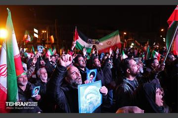 اجتماع مردم در هفتمین روز شهادت رهبر انقلاب اسلامی 21