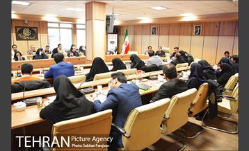 نشست هم اندیشی با مدیران روابط عمومی مناطق 22 گانه 21