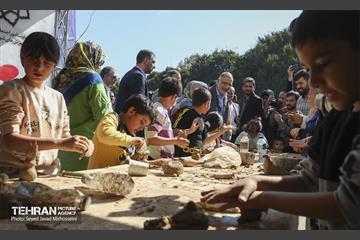 آیین مهرواره لبخند آرمان 52