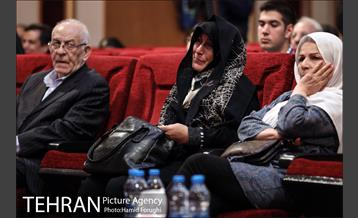 آخرین شب از چهارمین دوره شب های شعر "بر آستان اشک" 4