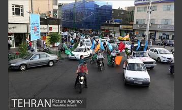 کاروان غدیر خوانى در خیابان هاى تهران 6
