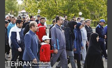 پیاده روی بزرگ خانوادگی به مناسبت هفته سلامت 6