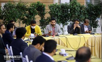 نشست هم اندیشی رئیس مرکز ارتباطات و امور بین الملل با اصحاب رسانه 25