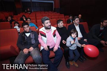 اکران خیریه انیمیشن مبارک در بازارچه رعد‎ 7
