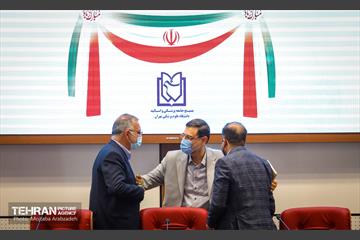 نشست اعضای هیئت علمی بسیجی دانشگاه به مناسبت گرامیداشت ایام الله دهه فجر 8