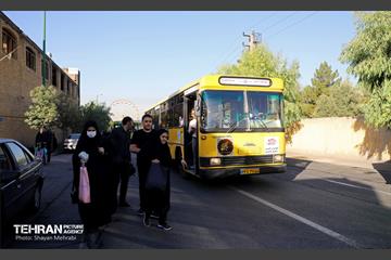 آیین بدرقه کاروان اعزامی اتوبوس های خادم الحسین (ع) 39