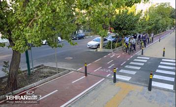 پویش سه شنبه های بدون خودرو در منطقه 8