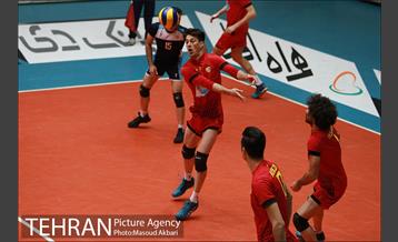 دیدار تیم های والیبال پارسه تهران و عمران ساری