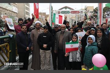 چهل‌و‌‌هفتمین جشن پیروزی انقلاب اسلامی 35