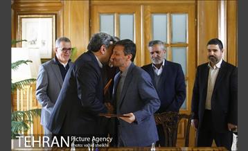 آیین امضای تفاهم نامه همکاری میان شهرداری تهران و بنیاد مستضعفان 9