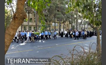 پیاده روی خانوادگی نازی آبادی ها 6