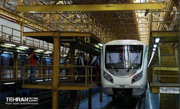 آیین بهره برداری از ۲ رام قطار ساخت داخل 35