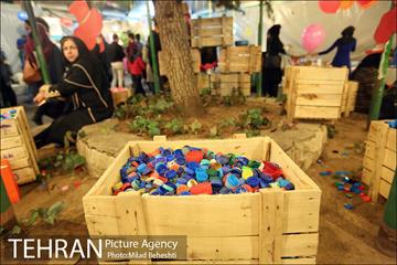 اکران خیریه انیمیشن مبارک در بازارچه رعد‎ 27