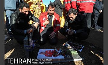 تشییع شهدای آتش نشان  در بهشت زهرا(س) -4 26