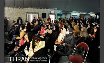 ویژه برنامه شب یلدا در مترو تجریش 10