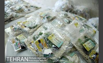 آماده سازی و توزیع 1000 پک افطاری در منطقه 6 16