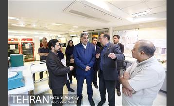 بازدید شهردار تهران  از اداره کل انتقال خون استان تهران 17