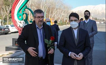 بازدید سفرا از سراسرنمای شهید سلیمانی 1