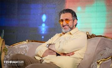 شب‌های فیروزه‌ای در آب و آتش 13