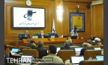 جلسه شورای اسلامی شهر با حضور شهردار تهران 19