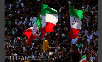 تماشاگران دیدار دو تیم ایران و چین