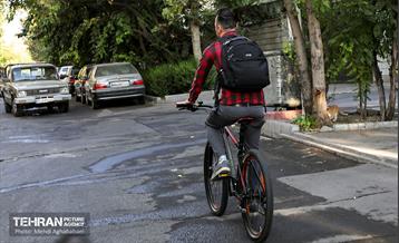 پویش سه شنبه های بدون خودرو در منطقه 8