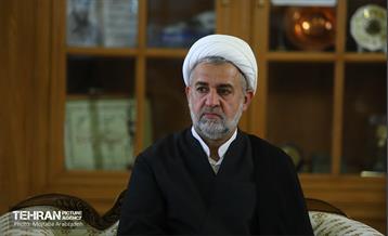 دیدار آیت‌الله اراکی با شهردار تهران