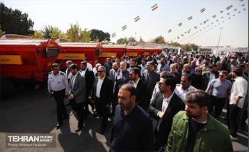 آیین رونمایی از بسته توسعه ماشین آلات تخصصی حوزه خدمات شهری 7