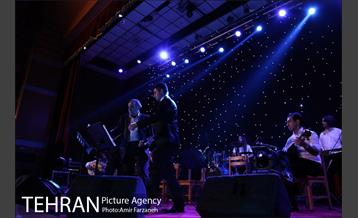 کنسرت حسین خواجه امیری (ایرج) در بندرعباس‎ 25