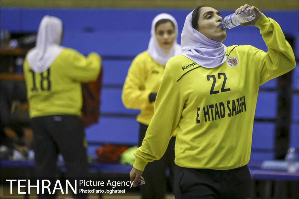 اردوی تیم ملی هندبال زنان 18