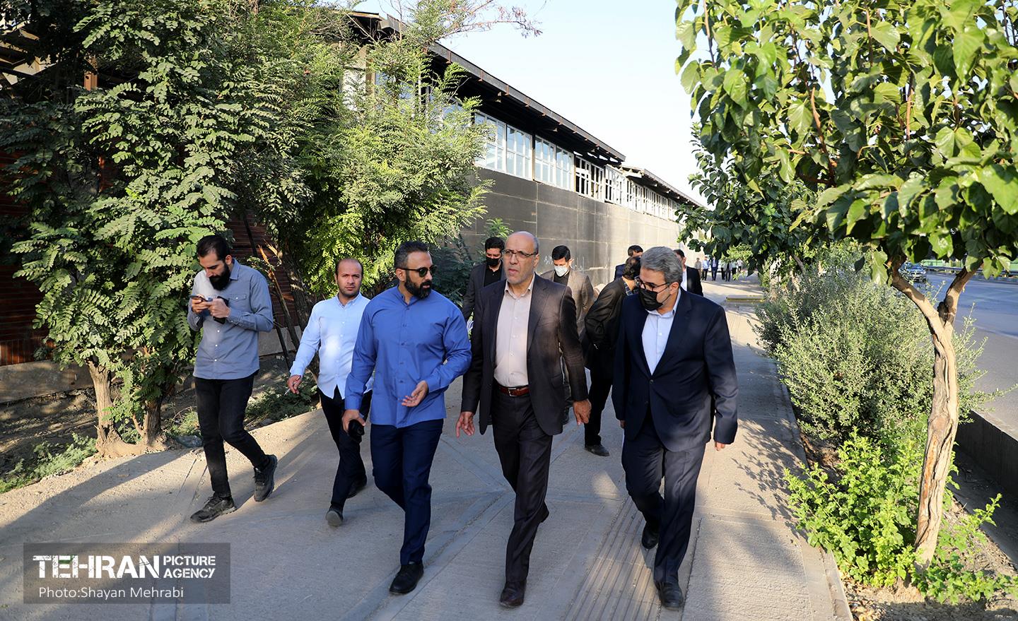 بازدید اعضای کمیسیون عمران شورای شهر از منطقه 18