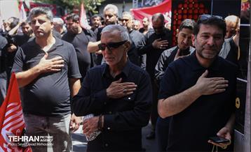 عزاداری روز عاشورا به نیابت از رهبر شهید انقلاب 10
